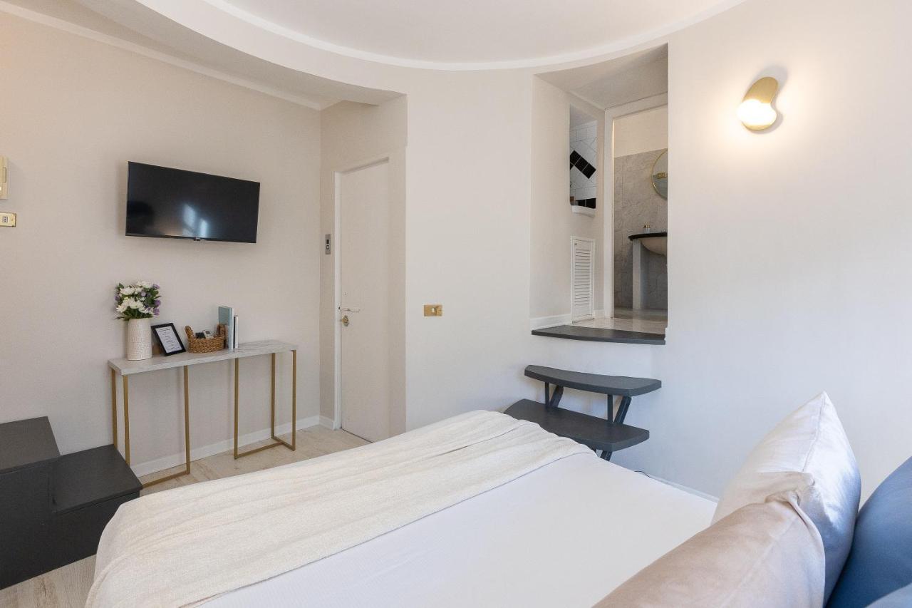Готель Tiny Studio Piazza Del Popolo Рим Екстер'єр фото